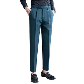 Calça de Alfaiataria Masculina Marcanzzi MZ255 em tecido premium, com corte moderno, caimento impecável e design sofisticado para várias ocasiões.