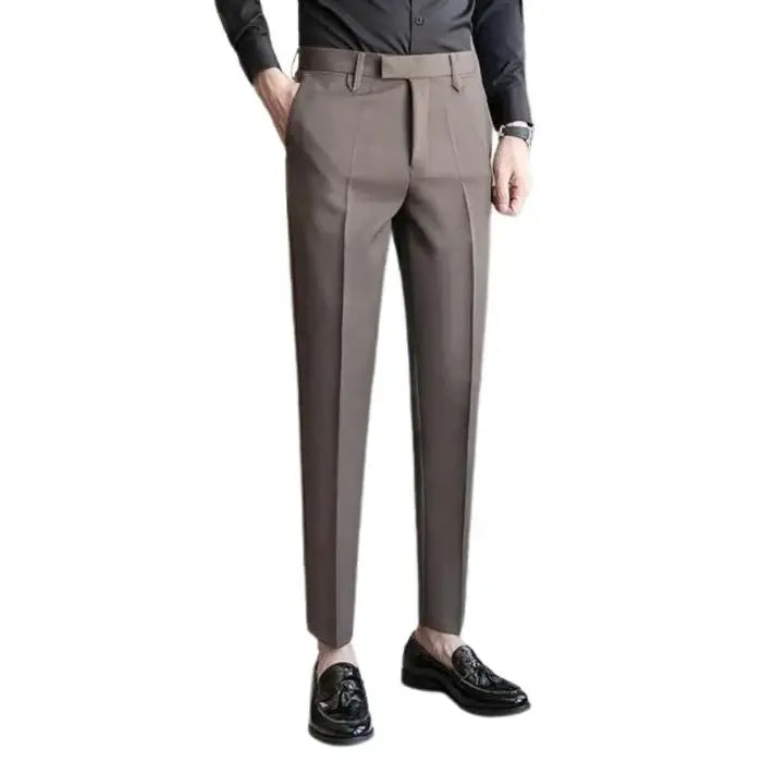 Calça de Alfaiataria Masculina Slim Marcanzzi MZ009: elegância e conforto com corte slim, tecido premium e acabamento refinado para ocasiões formais e semi-form