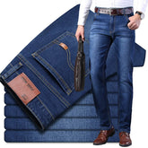 Calça Jeans Clássica Masculina Marcanzzi MZ005: elegância e conforto com tecido premium, elasticidade, durabilidade e ajuste perfeito para qualquer ocasião.