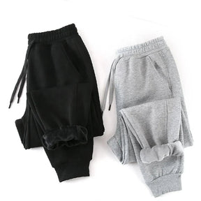 Calça Moletom Jogger Masculina Marcanzzi MZ310 em algodão premium, com bolsos amplos, cintura elástica e design versátil para conforto diário.