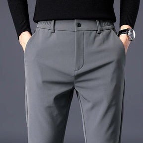 Calça Social Masculina Marcanzzi MZ001 com corte elegante, tecido de Nylon e SPANDEX™, conforto e respirabilidade para o dia a dia