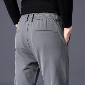 Calça Social Masculina Marcanzzi MZ001 com corte elegante, tecido de Nylon e SPANDEX™, conforto e respirabilidade para o dia a dia