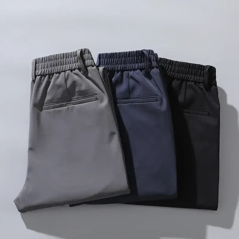 Calça Social Masculina Slim Marcanzzi MZ007: design moderno, modelagem slim fit, tecido premium, ideal para eventos formais e looks casuais refinados.