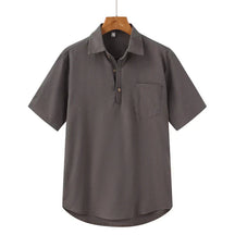Camisa de Linho Masculina Marcanzzi Medelín MZ794 feita em linho de alta qualidade, respirável e leve, com caimento refinado e estilo sofisticado.