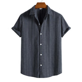 Camisa Manga Curta Marcanzzi Mare MZ582 com listras modernas, tecido leve e confortável, ideal para looks casuais e sofisticados.