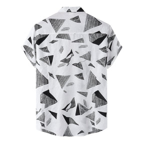 Camisa Manga Curta Marcanzzi Siena MZ588 em preto e branco com estampa geométrica, tecido leve e confortável, estilo moderno e versátil.