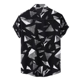 Camisa Manga Curta Marcanzzi Siena MZ588 em preto e branco com estampa geométrica, tecido leve e confortável, estilo moderno e versátil.