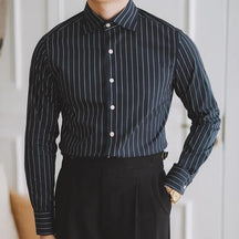 Camisa Social Listrada Masculina Marcanzzi MZ084, slim fit, algodão premium, toque suave, respirável, ideal para trabalho e eventos, durável e elegante.