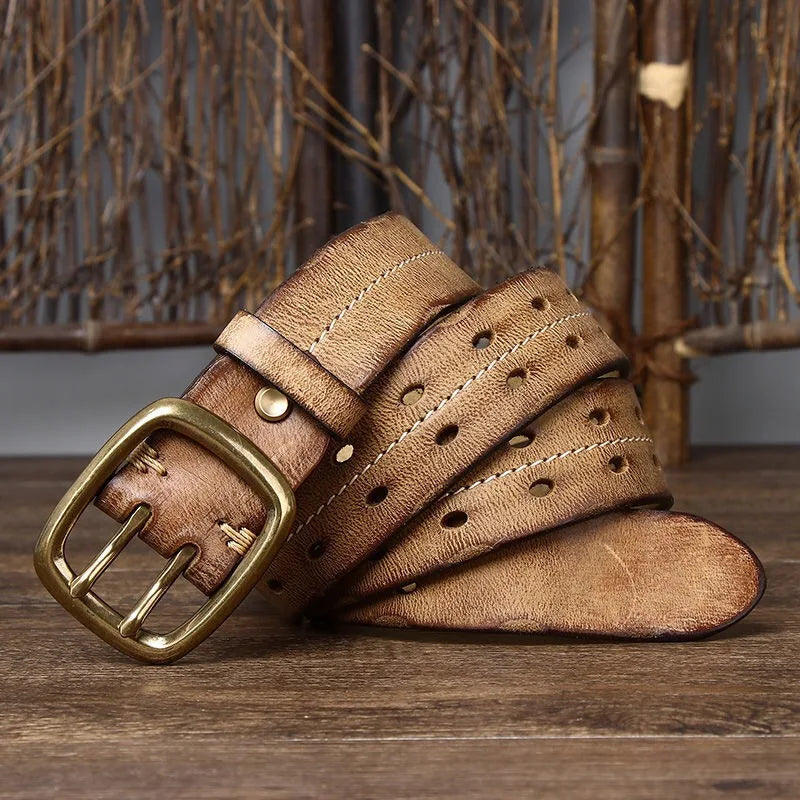 Cinto Masculino de Couro Artesanal Marcanzzi MZ458: elegância e durabilidade. Feito à mão, ideal para looks formais e casuais. Qualidade e estilo garantidos.