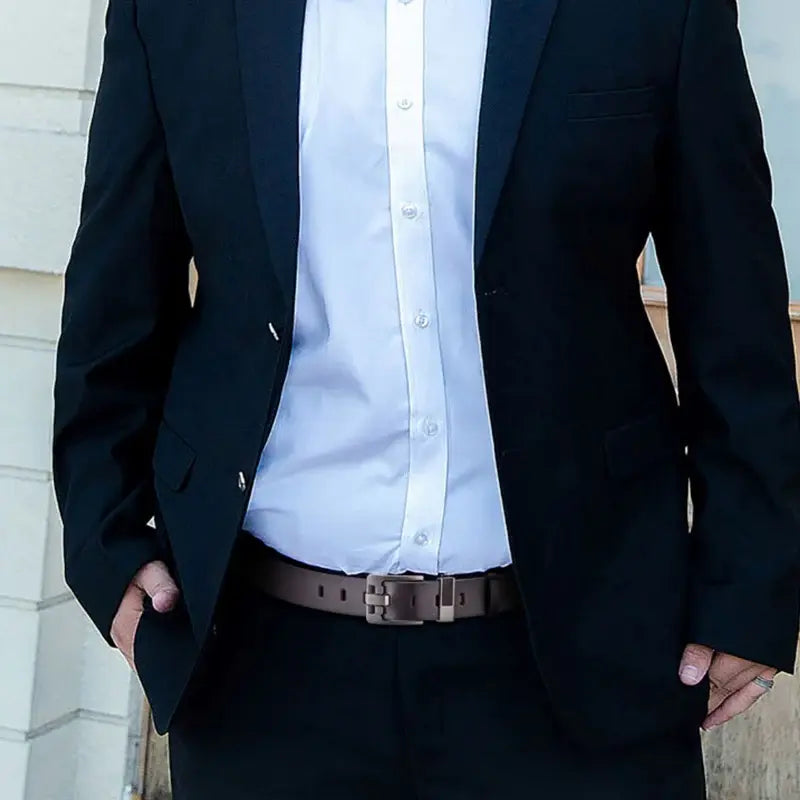 Cinto Masculino de Couro Confy Marcanzzi MZ344 feito em couro ecológico premium, com fivela sofisticada e design moderno para estilo atemporal.