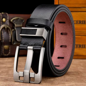 Cinto Masculino de Couro Confy Marcanzzi MZ344 feito em couro ecológico premium, com fivela sofisticada e design moderno para estilo atemporal.