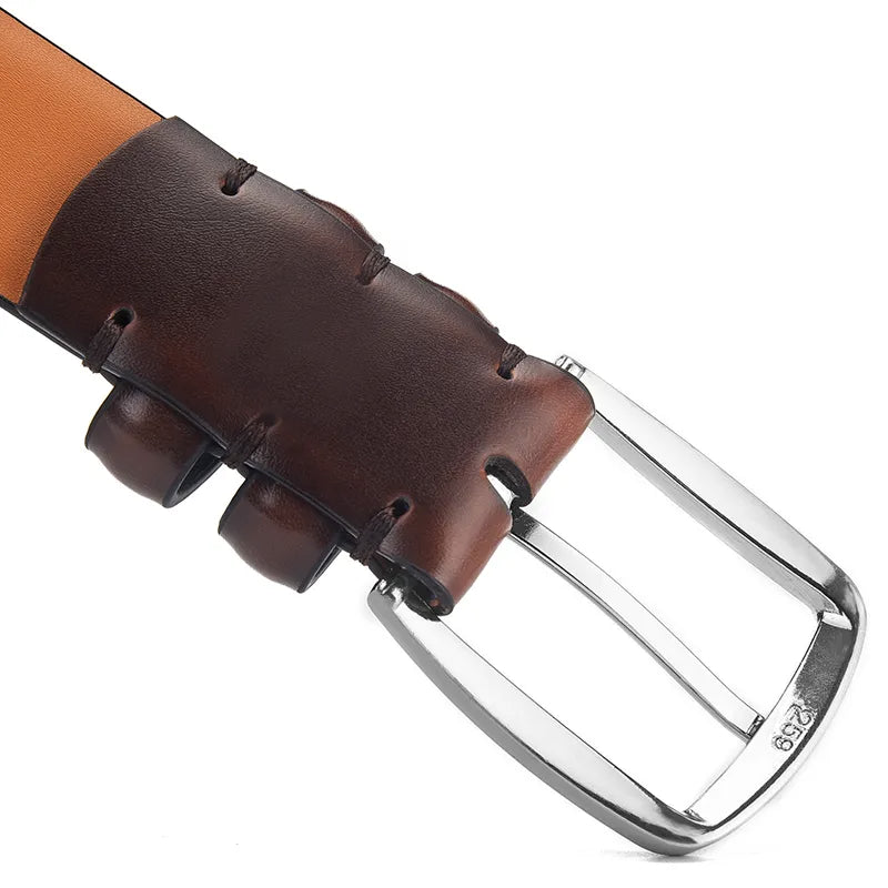 Cinto Masculino de Couro Marcanzzi Classy MZ460 em couro legítimo com design clássico e acabamento refinado para elegância e versatilidade.