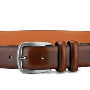 Cinto Masculino de Couro Marcanzzi Classy MZ460 em couro legítimo com design clássico e acabamento refinado para elegância e versatilidade.
