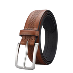 Cinto Masculino Couro Romenzi Atemporal RZ462 com visual clássico, ideal para compor looks autênticos com sofisticação e qualidade duradoura.