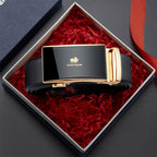 Cinto Masculino de Couro Romenzi Bison RZ476 com fivela estilo bison e acabamento refinado, acessório elegante para diversas ocasiões