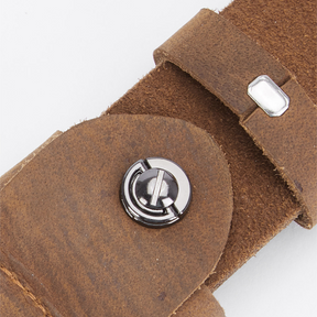 Cinto Masculino de Couro Romenzi Denim RZ459 artesanal com couro de bison e fivela metálica, perfeito para looks casuais ou sociais com estilo.