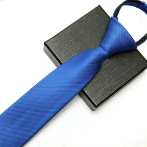 Gravata Clássica 1200 Fios Marcanzzi MZ450 em poliéster de alta densidade com toque acetinado e caimento refinado para elegância e estilo.