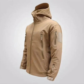 Jaqueta Impermeável Masculina Marcanzzi MZ165 com design moderno, acabamento sofisticado e tecido resistente à chuva para conforto e estilo em qualquer ocasião.