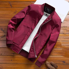 Jaqueta Impermeável Masculina Marcanzzi MZ173 em poliéster resistente, interior térmico, zíper de alumínio e proteção contra frio, vento e chuva.