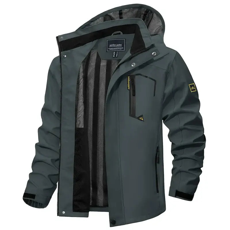 Jaqueta Impermeável Masculina Marcanzzi MZ323 com design moderno, tecido impermeável e respirável, caimento ergonômico e conforto leve para dias chuvosos.