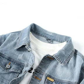 Jaqueta Jeans Denim Masculina Marcanzzi MZ153 em denim premium, resistente, leve e confortável, com costuras reforçadas e estilo clássico atemporal.