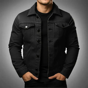 Jaqueta Jeans Masculina Slim Marcanzzi MZ021: estilo moderno e versátil, com modelagem slim e detalhes sofisticados. Elegância casual para qualquer ocasião.