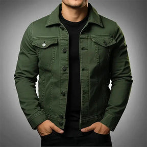 Jaqueta Jeans Masculina Slim Marcanzzi MZ021: estilo moderno e versátil, com modelagem slim e detalhes sofisticados. Elegância casual para qualquer ocasião.