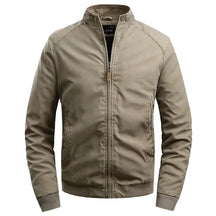 Jaqueta Masculina Acolchoada Marcanzzi MZ035: moderna, confortável, impermeável, respirável, com fechamento em zíper. Ideal para trabalho e lazer.