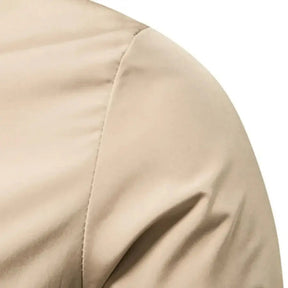 Jaqueta Masculina Casual Marcanzzi MZ146 com design moderno, interior macio, tecido impermeável e resistente para conforto, elegância e praticidade no dia a dia.