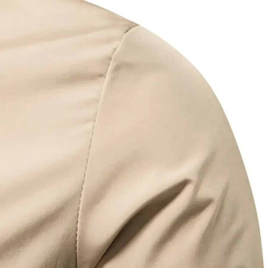 Jaqueta Masculina Casual Marcanzzi MZ146 com design moderno, interior macio, tecido impermeável e resistente para conforto, elegância e praticidade no dia a dia.