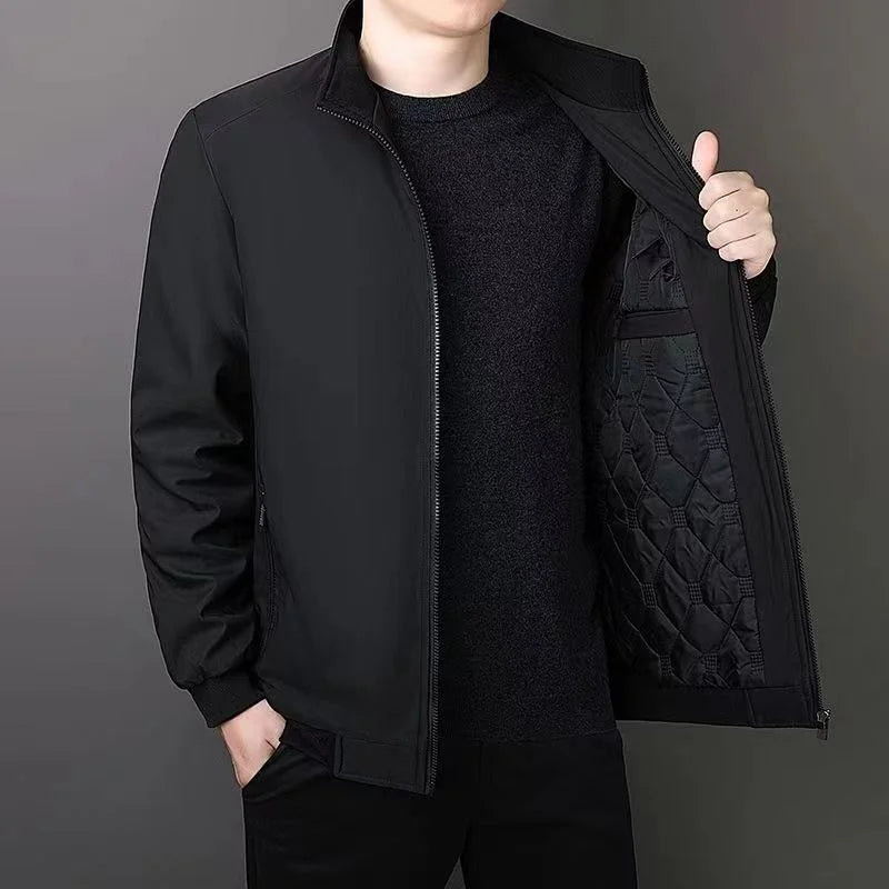 Jaqueta Masculina Cold Sweden Marcanzzi MZ169 com forro acolchoado, tecido resistente e zíper de alumínio, ideal para proteção e estilo no frio.