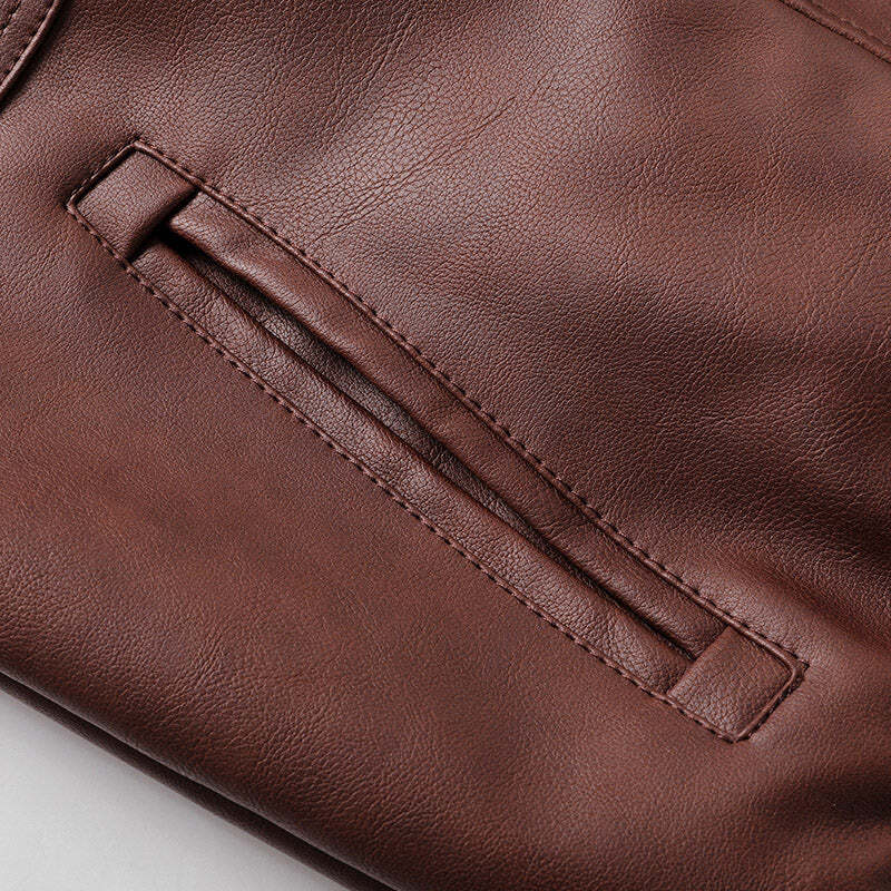 Jaqueta Masculina de Couro Original Marcanzzi MZ125 em couro legítimo, com capuz removível, costuras reforçadas e interior macio para durabilidade e elegância.