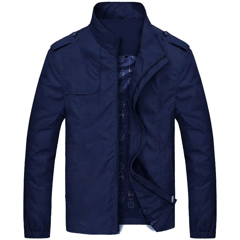 Jaqueta Masculina Forrada North Marcanzzi MZ208 feita em materiais de alta qualidade, com forro aconchegante e design sofisticado para dias frios.