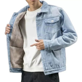 Jaqueta Masculina Jeans Acolchoado Marcanzzi MZ031: estilo clássico, conforto térmico, design versátil, modelagem estruturada, bolsos funcionais.