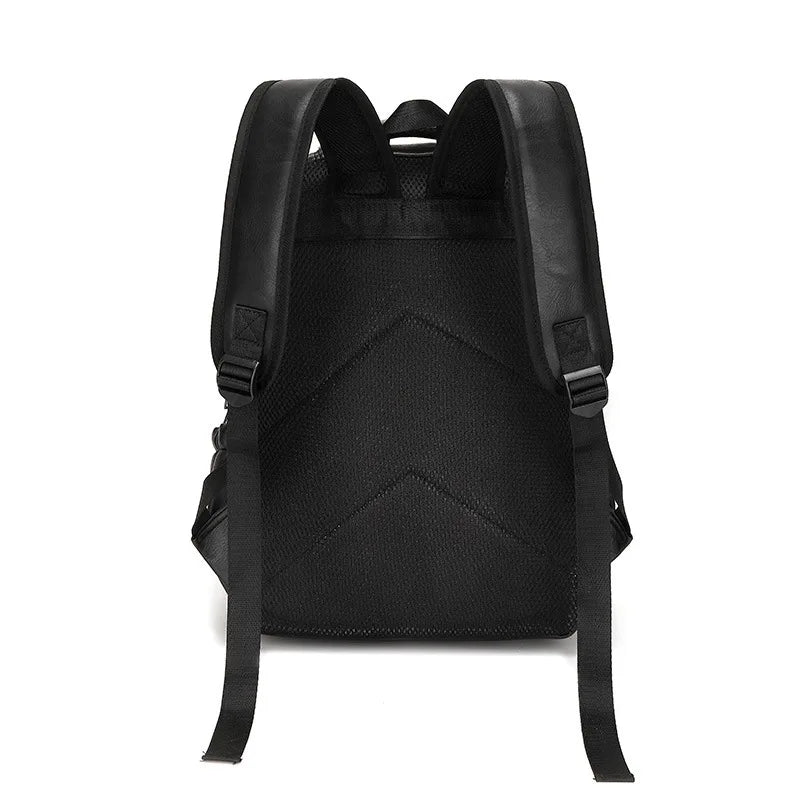 Mochila de Couro Masculina Marcanzzi MZ072 com porta USB, estrutura resistente à água e proteção antifurto ideal para trabalho e viagens