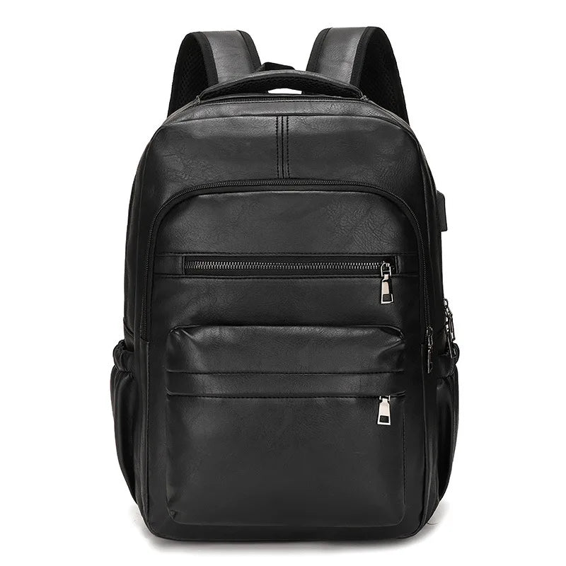 Mochila de Couro Masculina Marcanzzi MZ072 com porta USB, estrutura resistente à água e proteção antifurto ideal para trabalho e viagens