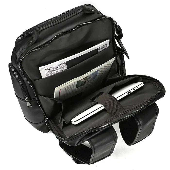 Mochila Executiva em Couro Marcanzzi Retrô MZ071, elegante e funcional, com compartimentos ideais para o dia a dia executivo moderno.