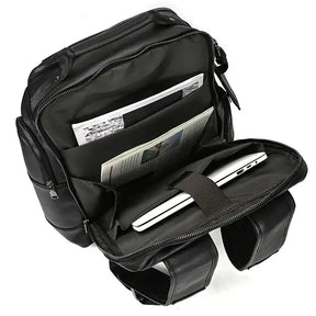 Mochila Executiva em Couro Marcanzzi Retrô MZ071, elegante e funcional, com compartimentos ideais para o dia a dia executivo moderno.