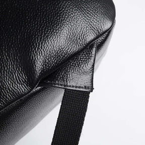 Mochila Executiva em Couro Marcanzzi Seoul MZ074 com couro legítimo e compartimentos inteligentes para notebook, documentos e acessórios pessoais