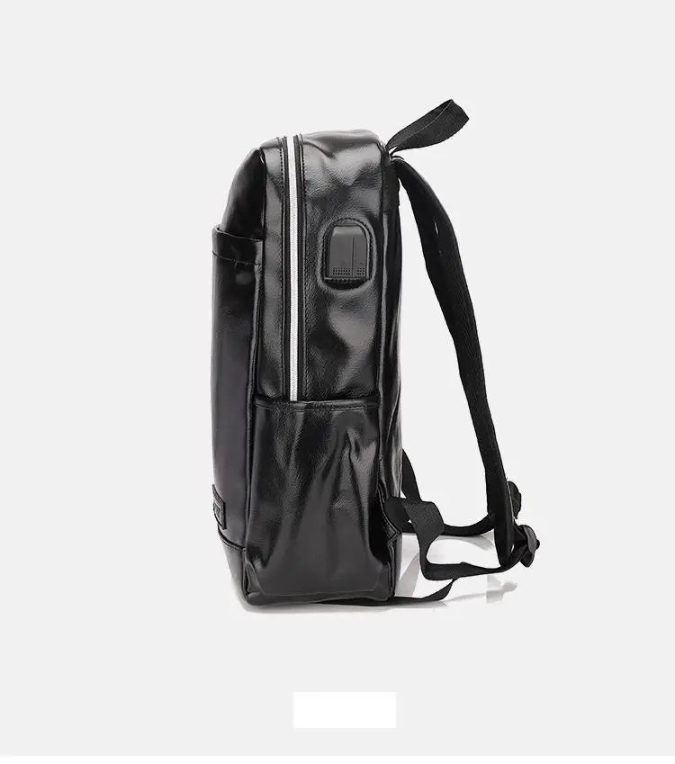 Mochila Executiva Marcanzzi Venice MZ068 em couro sintético de alta qualidade, com compartimentos para notebook, documentos e itens essenciais