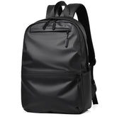 Mochila Executiva Marcanzzi MZ065 confeccionada em material impermeável com compartimento para notebook 15” e espaço para documentos e acessórios pessoais