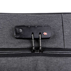 Mochila Executiva Marcanzzi MZ067, notebook 15", impermeável, com porta USB, trava TSA e acabamento premium para profissionais modernos.