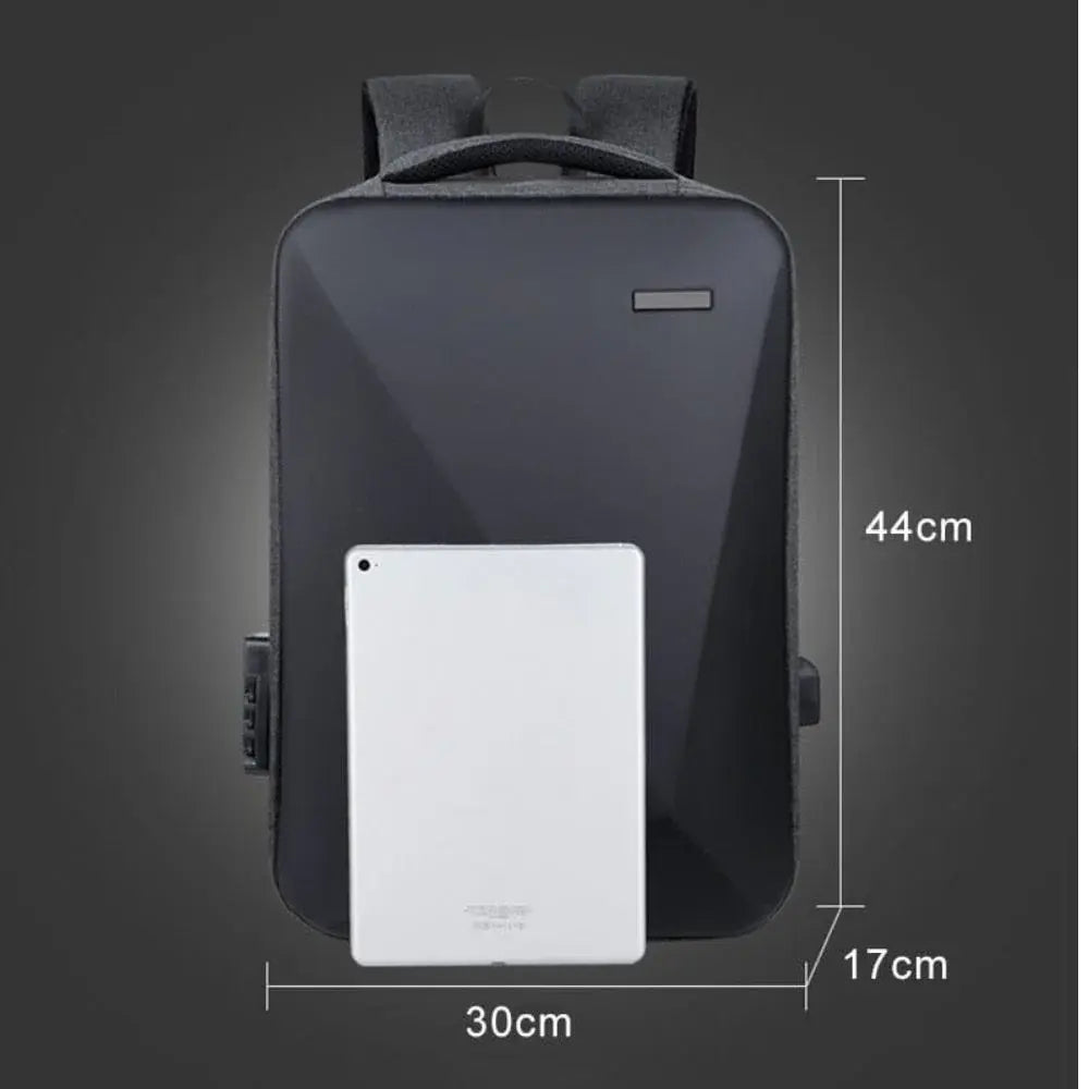 Mochila Executiva Marcanzzi MZ067, notebook 15", impermeável, com porta USB, trava TSA e acabamento premium para profissionais modernos.