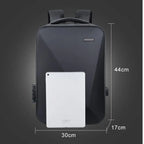 Mochila Executiva Marcanzzi MZ067, notebook 15", impermeável, com porta USB, trava TSA e acabamento premium para profissionais modernos.