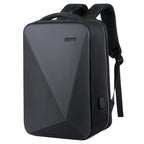 Mochila Executiva Marcanzzi MZ067, notebook 15", impermeável, com porta USB, trava TSA e acabamento premium para profissionais modernos.