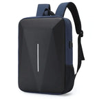 Mochila Executiva Marcanzzi MZ070 com porta USB, trava TSA, estrutura impermeável e compartimento para notebook 15” com design sofisticado