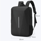 Mochila Executiva Marcanzzi MZ070 com porta USB, trava TSA, estrutura impermeável e compartimento para notebook 15” com design sofisticado