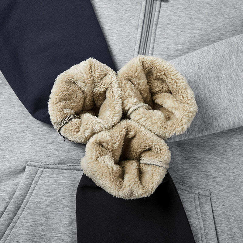 Moletom Masculino de Lã com Capuz Marcanzzi MZ102 feito em lã premium, com capuz ajustável e design moderno para aquecimento e estilo no inverno.