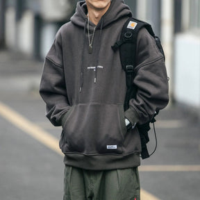 Moletom Masculino Street Marcanzzi MZ023: conforto e atitude com design versátil e acabamento premium. Ideal para o homem moderno que valoriza qualidade.