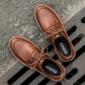Sapato Masculino em Couro Marcanzzi MZ365 feito em couro legítimo, com palmilha macia, solado resistente e design clássico para estilo sofisticado.